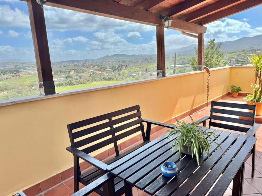 Apartamento Attico Belvedere - Metro C E Posto Auto Roma